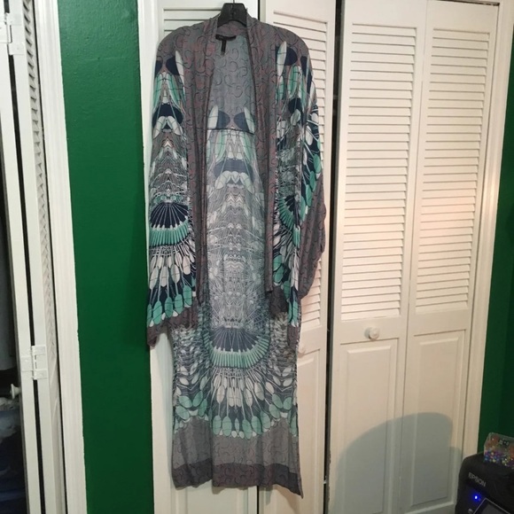 BCBG Tildie Kimono - Picture 7 of 11